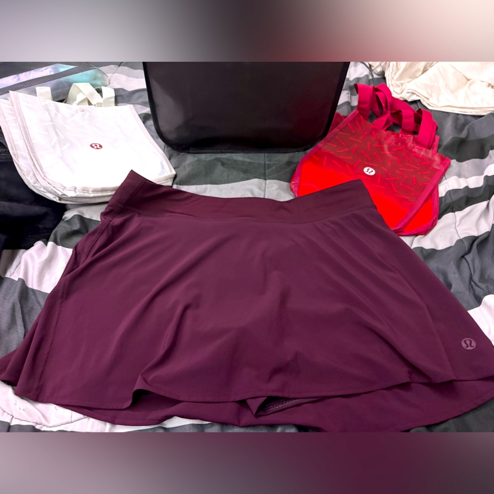 Lululemon lightweight high rise tennis skirt /skort size 14 NWT!